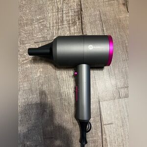 Slope hill Professional Hair Dryer Model 1902  1500-1800W w/ Concentrator.